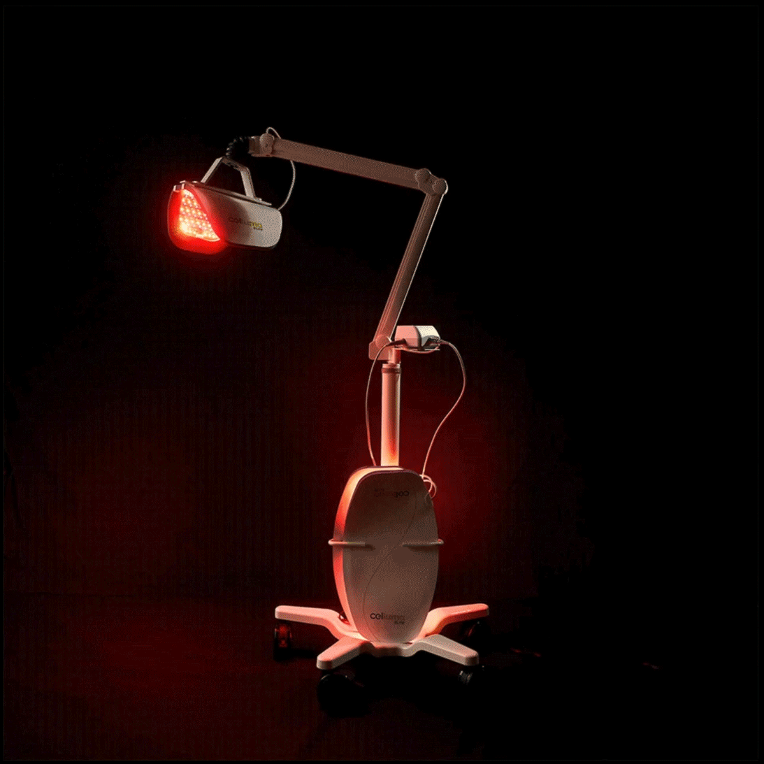 Celluma ELITE professional LED red light therapy device for acne clearance, wrinkle reduction, and pain management.