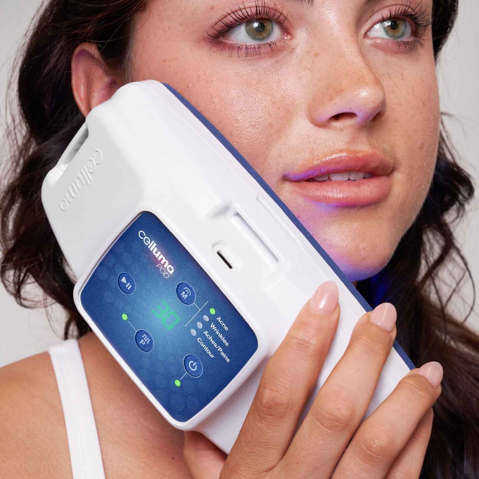 Celluma POD 2 LED red light therapy wrinkle mode to support collagen and skin rejuvenation.
